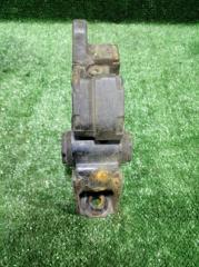 Подушка двигателя передняя TOYOTA PRIUS ZVW30 2ZRFAE 12361-37090 2 ракурс Подушка двигателя передняя TOYOTA PRIUS ZVW30 2ZRFAE 12361-37090 2 ракурс
