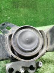 Подушка двигателя правая передняя TOYOTA PRIUS ZVW30 2ZRFXE 12305-37160 5 ракурс Подушка двигателя правая передняя TOYOTA PRIUS ZVW30 2ZRFXE 12305-37160 5 ракурс