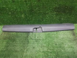 Накладка замка багажника задняя MITSUBISHI RVR N23WG 4G63 MR114462 2 ракурс