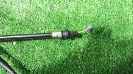 Тросик капота передний NISSAN X-TRAIL TNT31 QR25DE 65620-JG000 3 ракурс Тросик капота передний NISSAN X-TRAIL TNT31 QR25DE 65620-JG000 3 ракурс