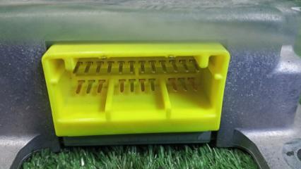 Блок управления airbag NISSAN ELGRAND AVWE50 QD32ETI 28556-VE000 5 ракурс