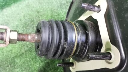 Главный тормозной цилиндр DAIHATSU TERIOS J100G HCEJ 47202-87402 4 ракурс
