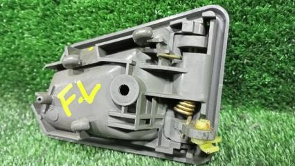 Ручка двери внутренняя левая передняя SUZUKI ESCUDO TD61W H25A 83130-56B01-T01 5 ракурс
