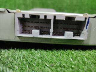 Блок управления акпп NISSAN LAUREL SC35 RD28 31036-6L000 3 ракурс