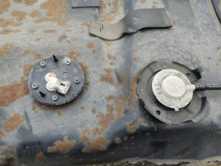 Бензобак TOYOTA CALDINA ST215W 3SGTE 77001-21903 2 ракурс
