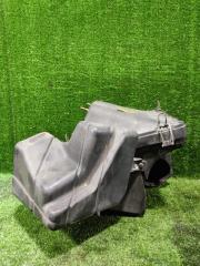 Корпус воздушного фильтра MITSUBISHI DELICA PD6W 6G72 MR204838 3 ракурс Корпус воздушного фильтра MITSUBISHI DELICA PD6W 6G72 MR204838 3 ракурс