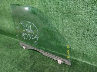Стекло правое переднее HONDA CR-V RD1 B20B 73300-S10-901 3 ракурс