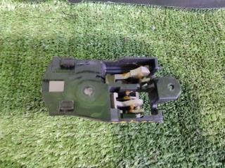 Ручка двери внутренняя правая передняя TOYOTA COROLLA SPACIO AE115 7AFE 69205-30120-B4 3 ракурс