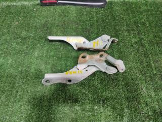 Петля капота TOYOTA PRIUS NHW11 1NZFXE 53410-47010 2 ракурс