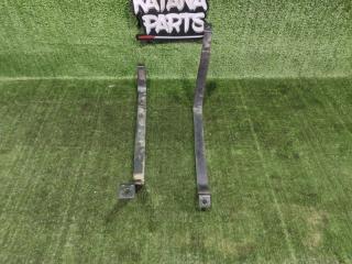 Крепление бака TOYOTA PRIUS NHW11 1NZFXE 77601-47010 3 ракурс
