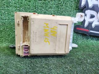 Блок предохранителей TOYOTA ALPHARD MNH15W 1MZFE 82730-58020 2 ракурс