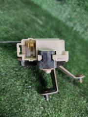 Замок лючка бензобака NISSAN TERRANO TR50 ZD30DDTI 78850-2W100 5 ракурс