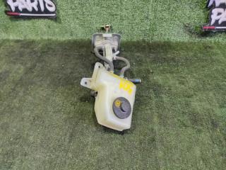Главный тормозной цилиндр TOYOTA PRIUS NHW20 1NZFXE 47200-47010 3 ракурс