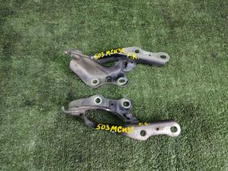 Петля капота TOYOTA HARRIER MCU31 1MZFE 53420-48030 3 ракурс