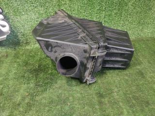 Корпус воздушного фильтра NISSAN R'NESSA PNN30 KA24DE 16500-5V100 4 ракурс