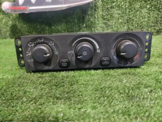 Запчасть Блок управления климат-контролем  MITSUBISHI RVR MR460796 Контрактный Год: 2000   Блок управления климат-контролем ( печкой ) в хорошем состоянии.
Снят с аукционного автомобиля привезенного из Японии, проверялся перед снятием.
Кнопки и рычаги переключения целые.
Корпус без повреждений, крепления целые.
Продается в сборе как на фото. 
Готов к установке на ваш автомобиль. 
Даем время на проверку и установку. 
Отправим в любую точку РФ и СНГ.

MITSUBISHI RVR 2000-Й ГОД ВЫПУСКА, 2WD, АКПП, ДВС 4G64 GDI, КУЗОВ N64WG - SPORTS GEAR, ЦВЕТ X08, КОМПЛЕКТАЦ