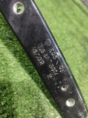 Петли на дверь задняя VOLKSWAGEN TOUAREG 7LA AZZ 7L6827301A 4 ракурс