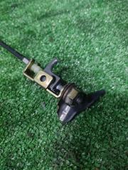 Тросик лючка бака MAZDA BONGO FRIENDEE SGLR WLT S05B56880 3 ракурс Тросик лючка бака MAZDA BONGO FRIENDEE SGLR WLT S05B56880 3 ракурс
