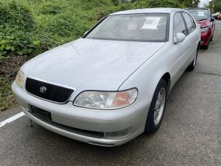 Уплотнительная резинка левая TOYOTA ARISTO JZS147 2JZGE 62382-30100 3 ракурс
