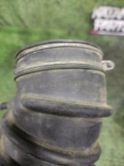 Патрубок воздушного фильтра MITSUBISHI PAJERO V43W 6G72 MD165350 5 ракурс