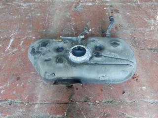 Бензобак TOYOTA PRIUS ALPHA ZVW41 2ZRFXE 77001-47190 3 ракурс
