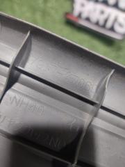 Порожек пластиковый правый задний TOYOTA PRIUS ALPHA ZVW41 2ZRFXE 67917-47060 3 ракурс