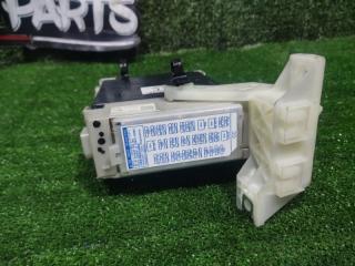 Блок предохранителей TOYOTA PRIUS ALPHA ZVW41 2ZRFXE 82730-47441 4 ракурс Блок предохранителей TOYOTA PRIUS ALPHA ZVW41 2ZRFXE 82730-47441 4 ракурс