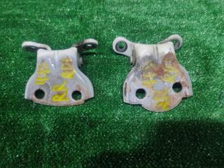 Петли на дверь правая задняя HONDA CR-V RD1 B20B 76950-SM4-901ZZ 2 ракурс