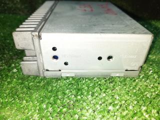 Усилитель звука TOYOTA GAIA SXM10 3SFE 86280-44020 4 ракурс