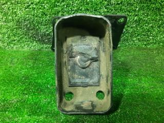 Кронштейн опоры двигателя правый передний MAZDA BONGO FRIENDEE SGLR WLT S09G-39-020B 3 ракурс