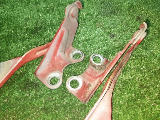 Петля капота MAZDA MPV LWFW AJ LC62-52-410B 3 ракурс Петля капота MAZDA MPV LWFW AJ LC62-52-410B 3 ракурс