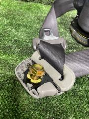 Ремень безопасности левый передний TOYOTA PRIUS NHW11 1NZFXE 73220-47031-B0 2 ракурс