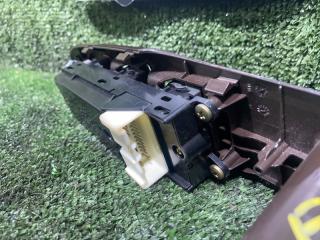 Блок управления стеклами правый передний TOYOTA PRIUS NHW11 1NZFXE 84040-47010 4 ракурс