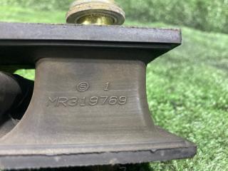Подушка двигателя правая передняя MITSUBISHI PAJERO IO H66W 4G93 MR319769 4 ракурс