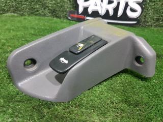 Ручка открывания бензобака передняя TOYOTA VISTA CV40 3CT 64641-32030 2 ракурс