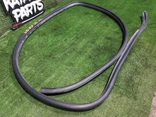 Уплотнительная резинка дверей левая передняя TOYOTA VITZ NSP135 1NRFE 62312-52170 3 ракурс