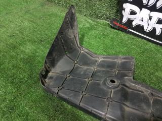 Подкрылок правый задний TOYOTA VITZ NSP135 1NRFE 52591-52300 5 ракурс Подкрылок правый задний TOYOTA VITZ NSP135 1NRFE 52591-52300 5 ракурс