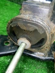 Подушка двигателя левая передняя TOYOTA VITZ NSP135 1NRFE 12372-47090 5 ракурс