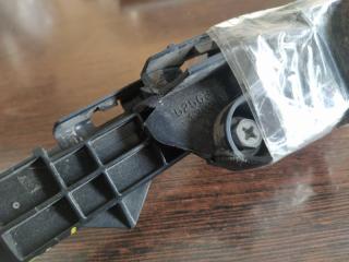 Крепление бампера левое заднее TOYOTA COROLLA FIELDER NZE141 1NZFE 52576-13060 4 ракурс