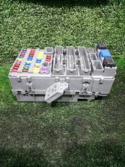 Блок предохранителей HONDA CR-V RE4 K24A 38200-SWA-J01 2 ракурс