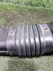 Воздухозаборник MITSUBISHI OUTLANDER GF7W 4J11 1505A706 5 ракурс Воздухозаборник MITSUBISHI OUTLANDER GF7W 4J11 1505A706 5 ракурс