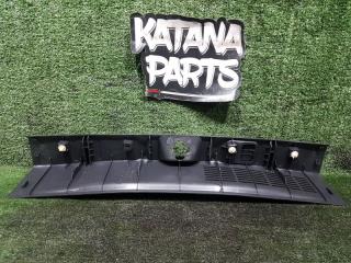 Накладка замка багажника задняя MITSUBISHI OUTLANDER GF7W 4J11 7240A135 3 ракурс Накладка замка багажника задняя MITSUBISHI OUTLANDER GF7W 4J11 7240A135 3 ракурс