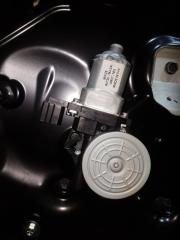 Стеклоподъемник правый передний NISSAN FUGA KY51 VQ37VHR 80730-1MA0A 1 ракурс