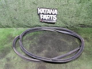 Уплотнительная резинка багажника задняя TOYOTA ESTIMA ACR55W 2AZFE 67881-28120 2 ракурс