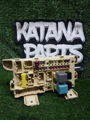 Фото запчасти блок предохранителей TOYOTA IPSUM 2007 контрактная запчасть Запчасть блок предохранителей TOYOTA IPSUM 2007