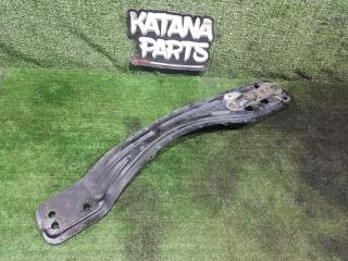 Балка под двс передняя TOYOTA IPSUM ACM26W 2AZFE 51204-44020 3 ракурс
