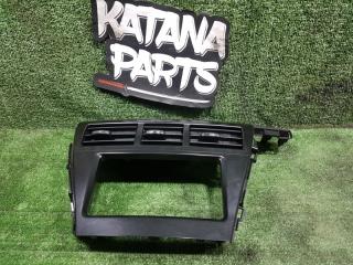 Рамка магнитофона передняя TOYOTA PRIUS ALPHA ZVW41 2ZRFXE 55405-47091 1 ракурс