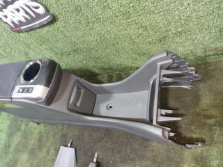 Бардачок между сиденьями TOYOTA PRIUS ALPHA ZVW41 2ZRFXE 58810-47040-B0 2 ракурс