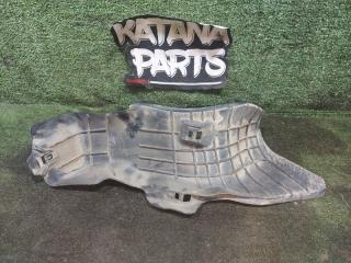 Защита горловины бензобака задняя TOYOTA PRIUS ALPHA ZVW41 2ZRFXE 77277-47090 2 ракурс
