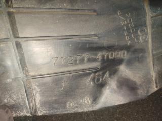 Защита горловины бензобака задняя TOYOTA PRIUS ALPHA ZVW41 2ZRFXE 77277-47090 3 ракурс